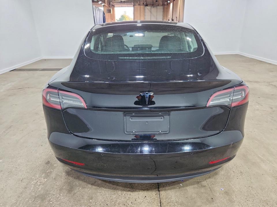 2022 Tesla Model 3 მანქანა იყიდება აუქციონზე, vin: 5YJ3E1EA2NF304462, აუქციონის ნომერი: 70726666