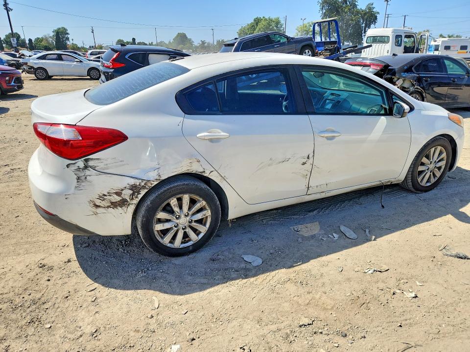 68326136 :رقم المزاد ، KNAFX4A62G5554117 vin ، 2016 Kia Forte مزاد بيع
