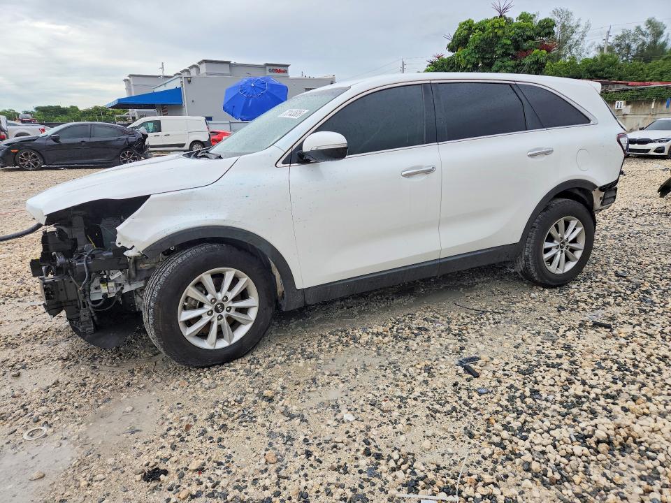 2020 Kia Sorento მანქანა იყიდება აუქციონზე, vin: 5XYPG4A35LG694404, აუქციონის ნომერი: 70143606