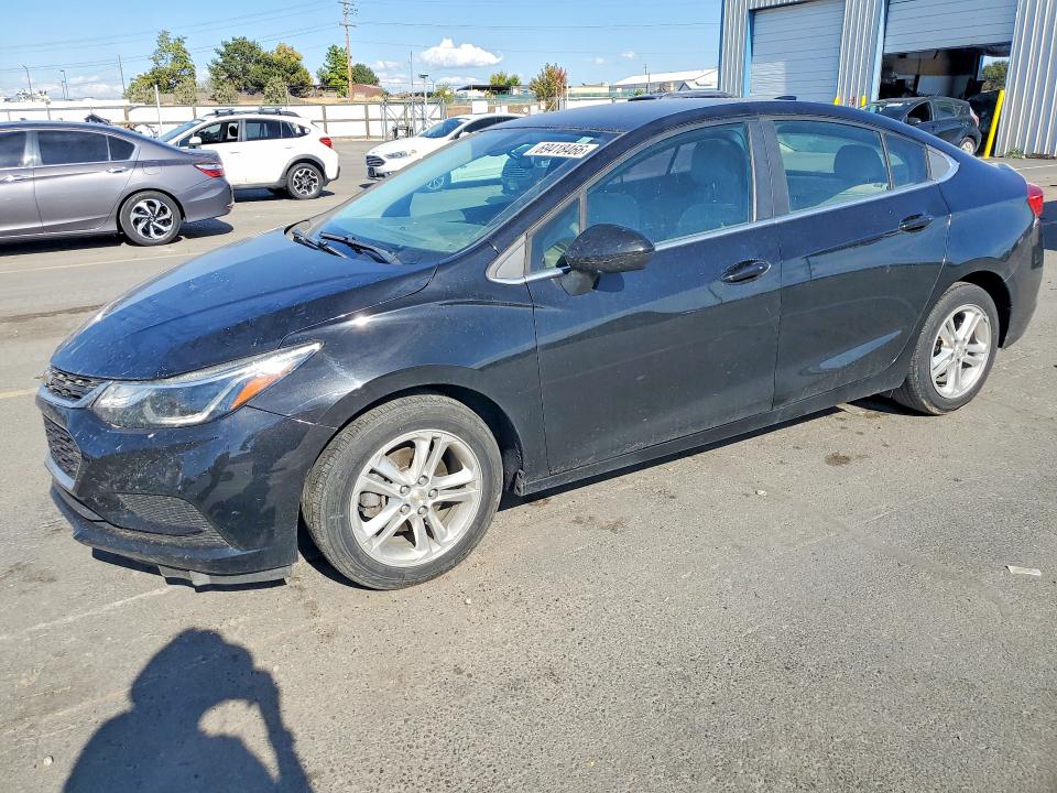 69418466 :رقم المزاد ، 1G1BE5SM9H7200040 vin ، 2017 Chevrolet Cruze مزاد بيع