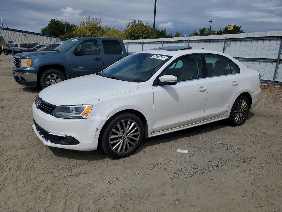 2013 Volkswagen Jetta მანქანა იყიდება აუქციონზე, vin: 3VWLP7AJ4DM358405, აუქციონის ნომერი: 67868146