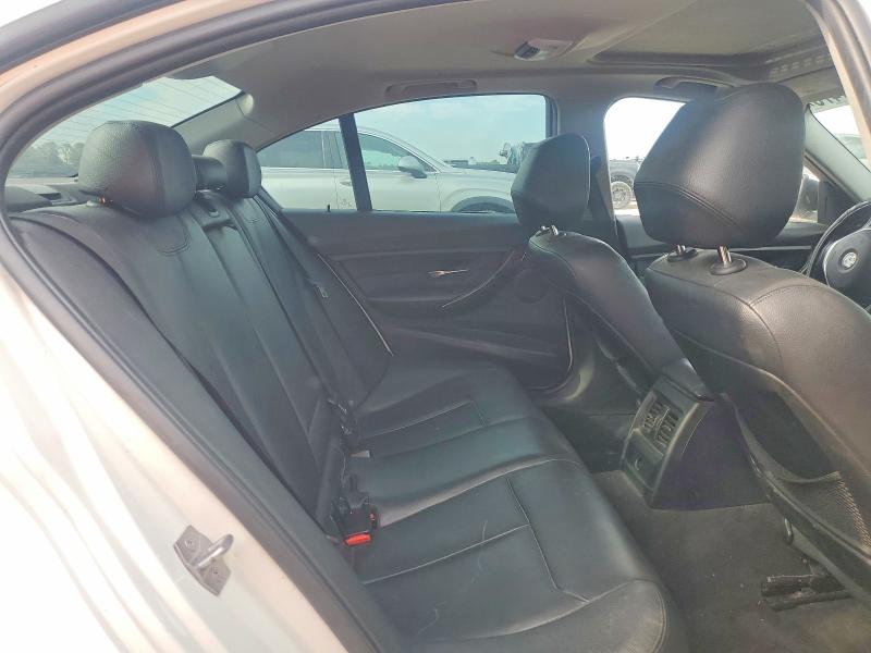 2014 Bmw 328 მანქანა იყიდება აუქციონზე, vin: WBA3A5C57EP602002, აუქციონის ნომერი: 68851476