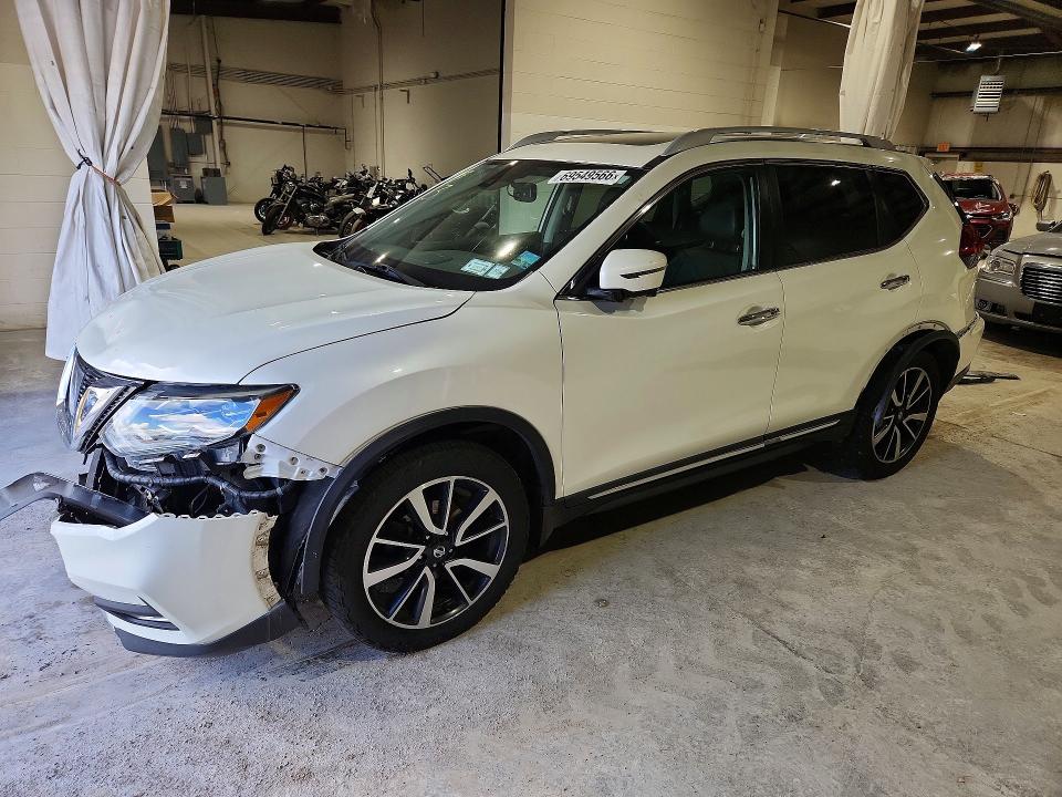 69549566 :رقم المزاد ، 5N1AT2MVXHC811677 vin ، 2017 Nissan Rogue مزاد بيع