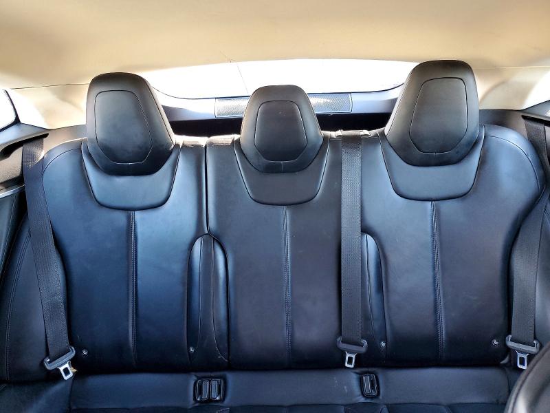 68813216 :رقم المزاد ، 5YJSA1H16EFP66588 vin ، 2014 Tesla Model S مزاد بيع