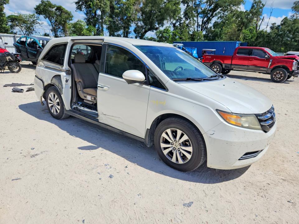 69605026 :رقم المزاد ، 5FNRL5H45GB013261 vin ، 2016 Honda Odyssey مزاد بيع