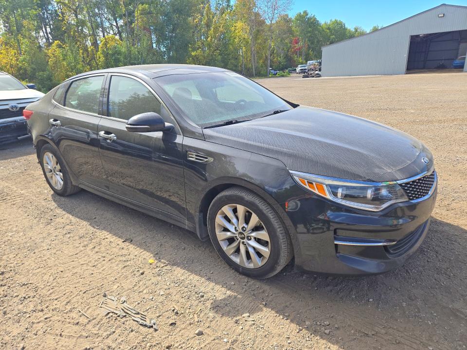 68909936 :رقم المزاد ، 5XXGU4L35HG174382 vin ، 2017 Kia Optima مزاد بيع