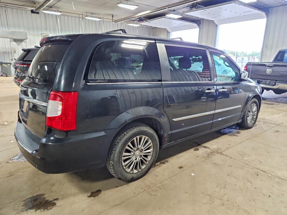 Продаж на аукціоні авто 2014 Chrysler Town & Country, vin: 2C4RC1CG4ER171019, номер лоту: 70907116