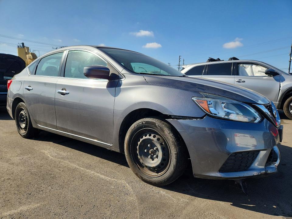 Продаж на аукціоні авто 2018 Nissan Sentra, vin: 3N1AB7AP4JY300198, номер лоту: 69613256