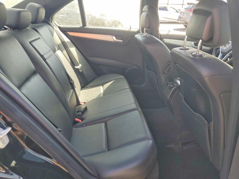 67487326 :رقم المزاد ، WDDGF4HB5CR233128 vin ، 2012 Mercedes-benz C مزاد بيع