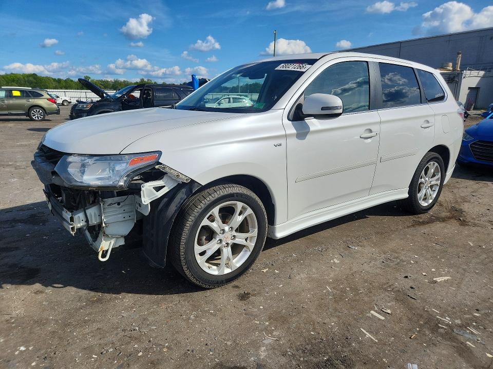 2014 Mitsubishi Outlander მანქანა იყიდება აუქციონზე, vin: JA4JZ4AXXEZ017043, აუქციონის ნომერი: 68021266