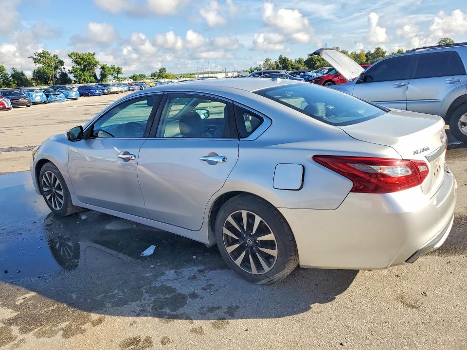 2018 Nissan Altima მანქანა იყიდება აუქციონზე, vin: 1N4AL3APXJC184748, აუქციონის ნომერი: 67299836