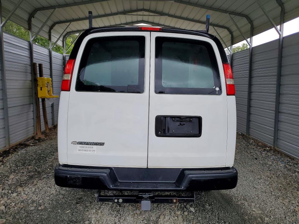 68830436 :رقم المزاد ، 1GCWGAFF9H1351258 vin ، 2017 Chevrolet Express G2500 مزاد بيع