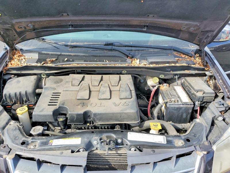 70573726 :رقم المزاد ، 2A4RR8DX7AR366672 vin ، 2010 Chrysler Town & Country مزاد بيع
