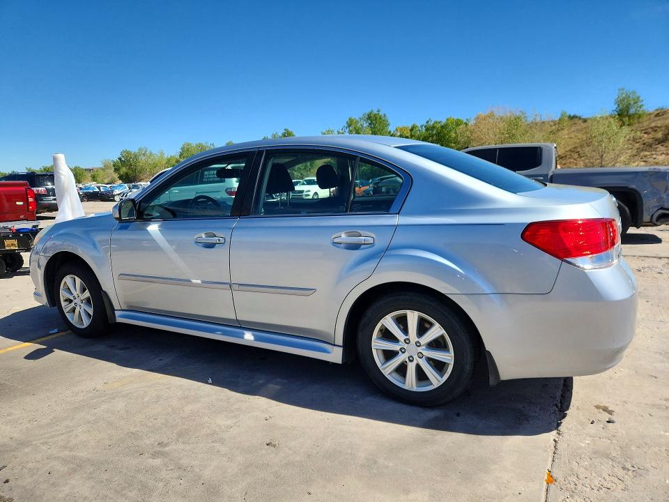 68232876 :رقم المزاد ، 4S3BMCC63C3018297 vin ، 2012 Subaru Legacy مزاد بيع