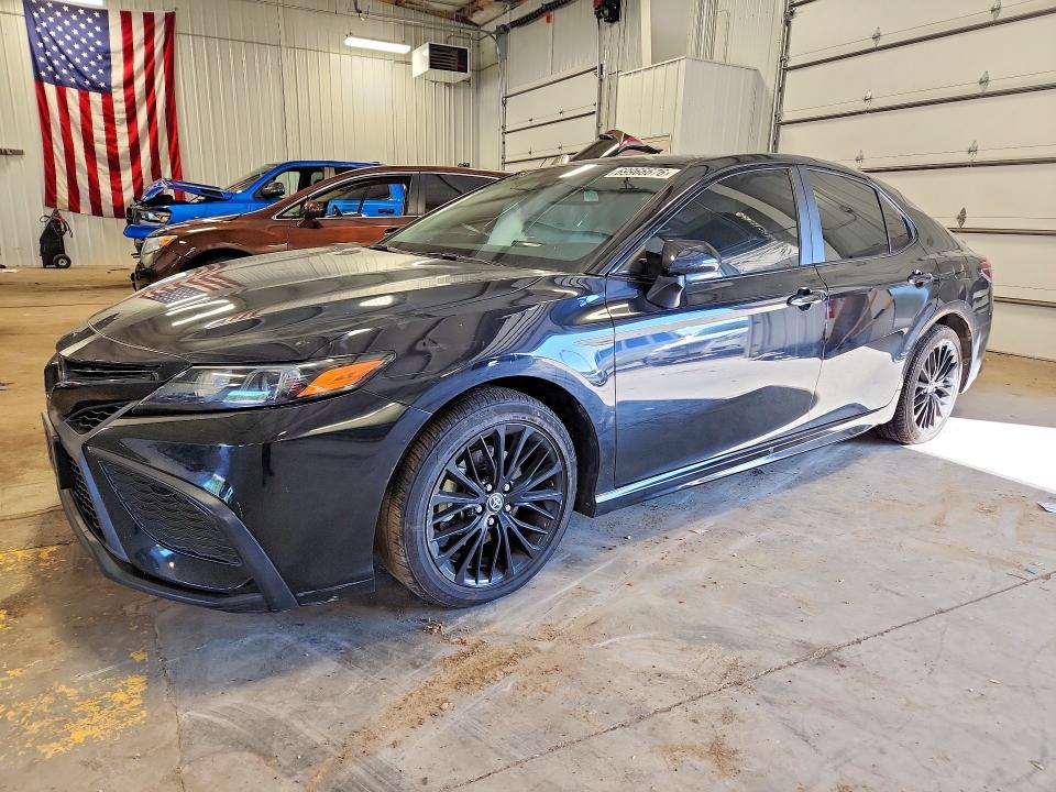 Auction sale of the 2022 Toyota Camry, vin: 4T1T11BK7NU061954, lot number: 69966676