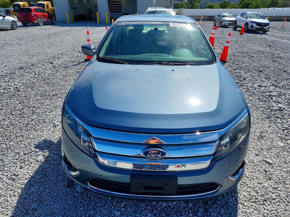 70539026 :رقم المزاد ، 3FAHP0JA9BR177984 vin ، 2011 Ford Fusion مزاد بيع