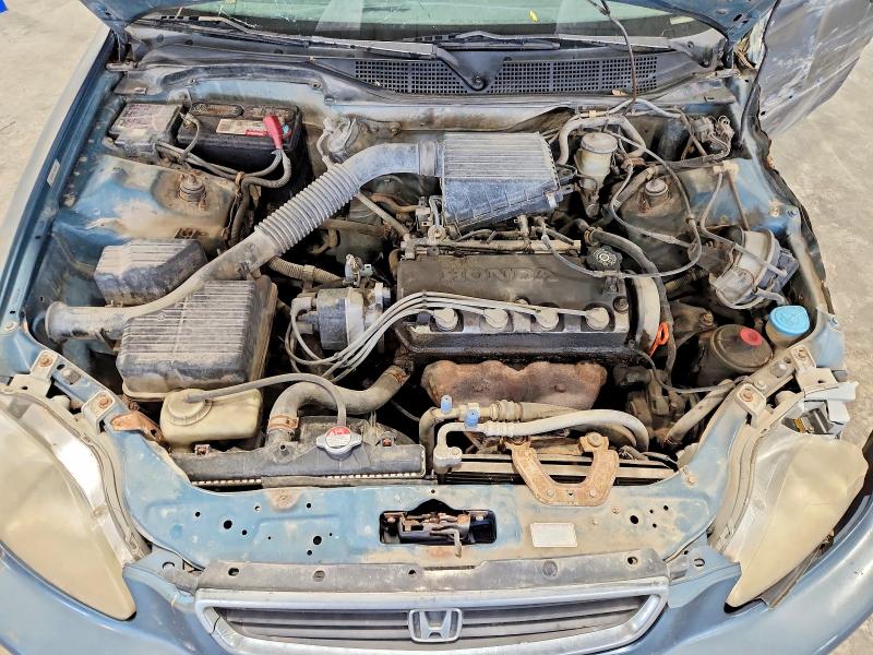 70331136 :رقم المزاد ، 2HGEJ6677WH586423 vin ، 1998 Honda Civic مزاد بيع