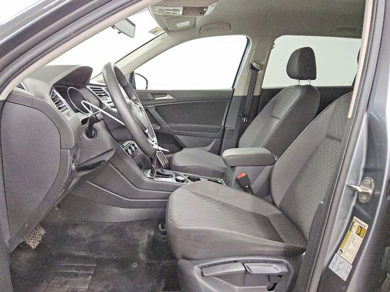 68640586 :رقم المزاد ، 3VV0B7AX1LM148837 vin ، 2020 Volkswagen Tiguan مزاد بيع