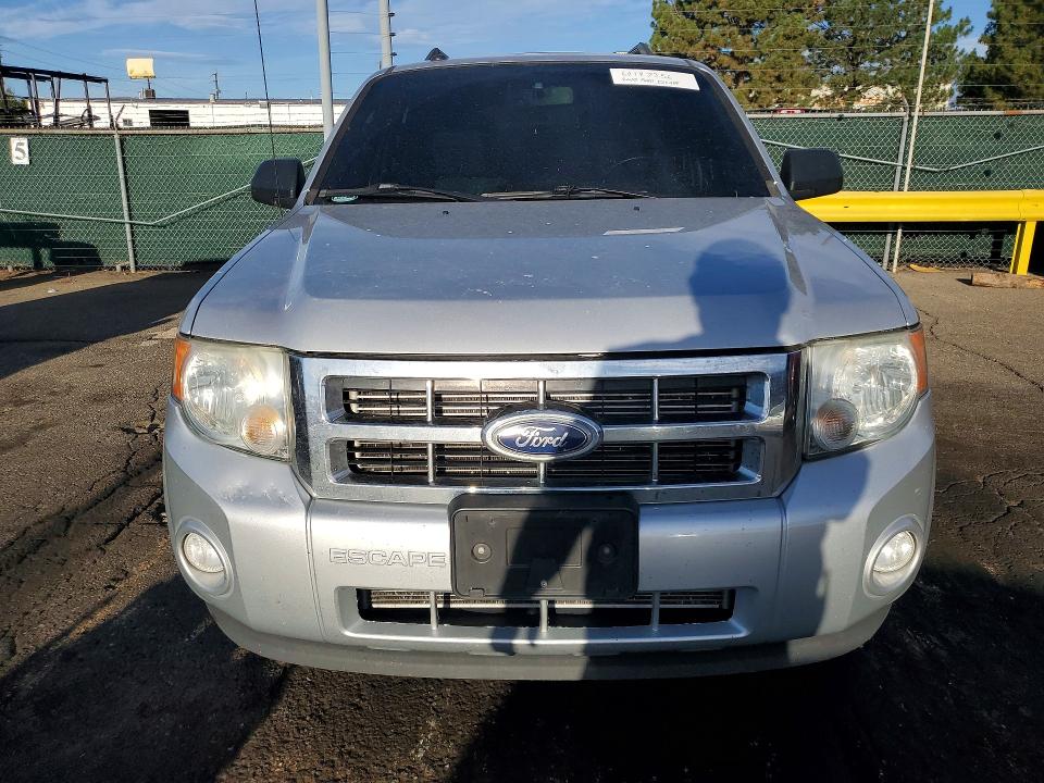 69197356 :رقم المزاد ، 1FMCU9D71AKC83619 vin ، 2010 Ford Escape مزاد بيع
