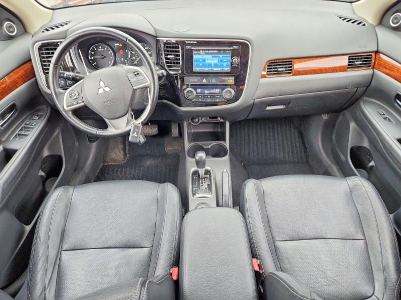 2014 Mitsubishi Outlander მანქანა იყიდება აუქციონზე, vin: JA4AZ3A30EZ004597, აუქციონის ნომერი: 70018506