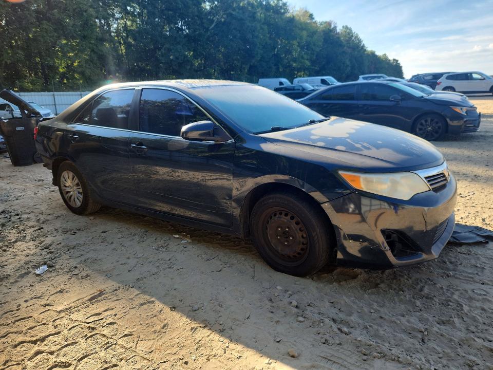 2014 Toyota Camry მანქანა იყიდება აუქციონზე, vin: 4T1BF1FK2EU779631, აუქციონის ნომერი: 68304146