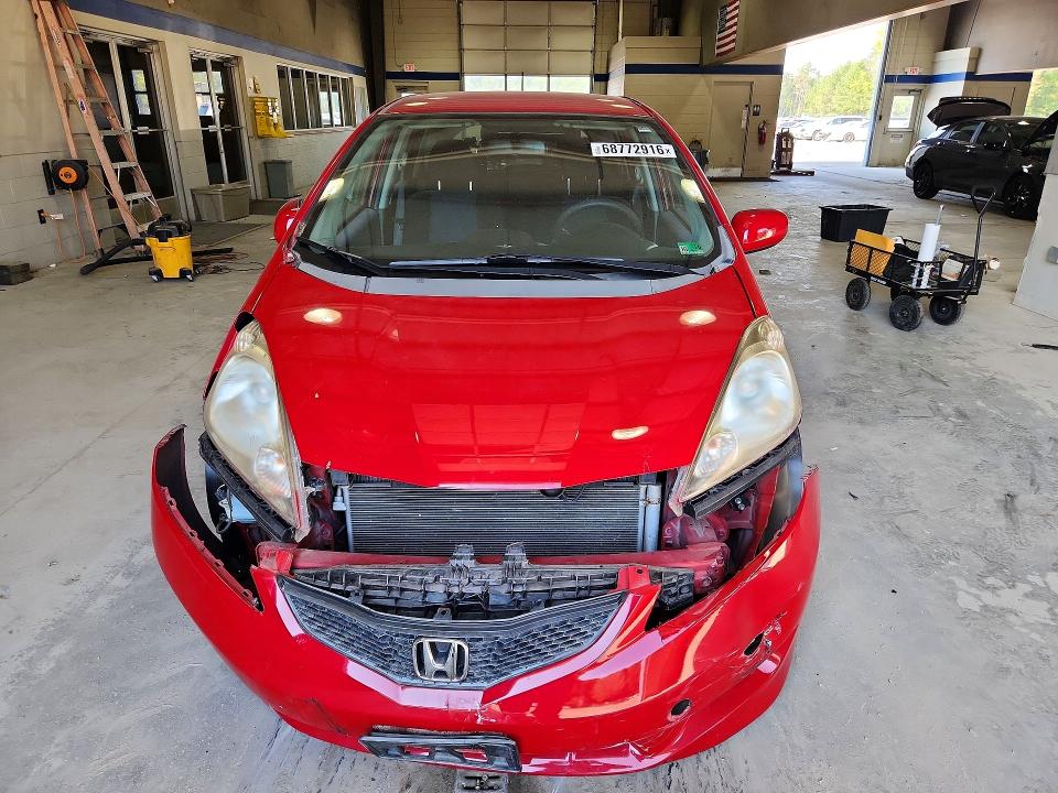 68772916 :رقم المزاد ، JHMGE884X9S021038 vin ، 2009 Honda Fit مزاد بيع