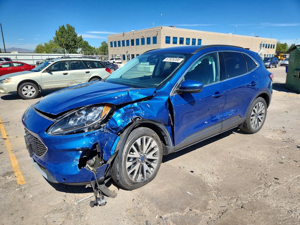 2022 Ford Escape მანქანა იყიდება აუქციონზე, vin: 1FMCU0DZXNUA16339, აუქციონის ნომერი: 67926396