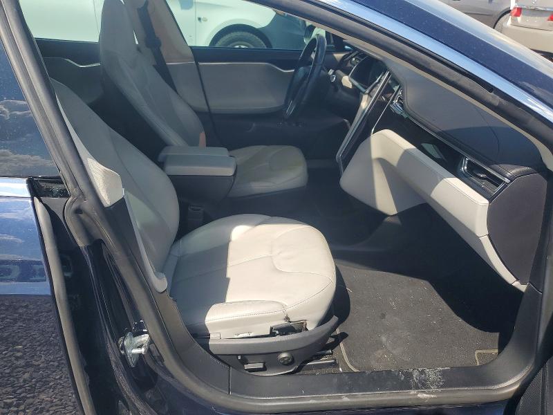 67307856 :رقم المزاد ، 5YJSA1CN2DFP04534 vin ، 2013 Tesla Model S مزاد بيع
