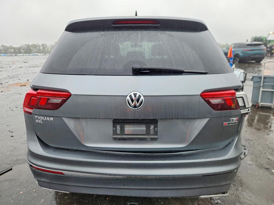 2018 Volkswagen Tiguan მანქანა იყიდება აუქციონზე, vin: 3VV2B7AX9JM045137, აუქციონის ნომერი: 69673156