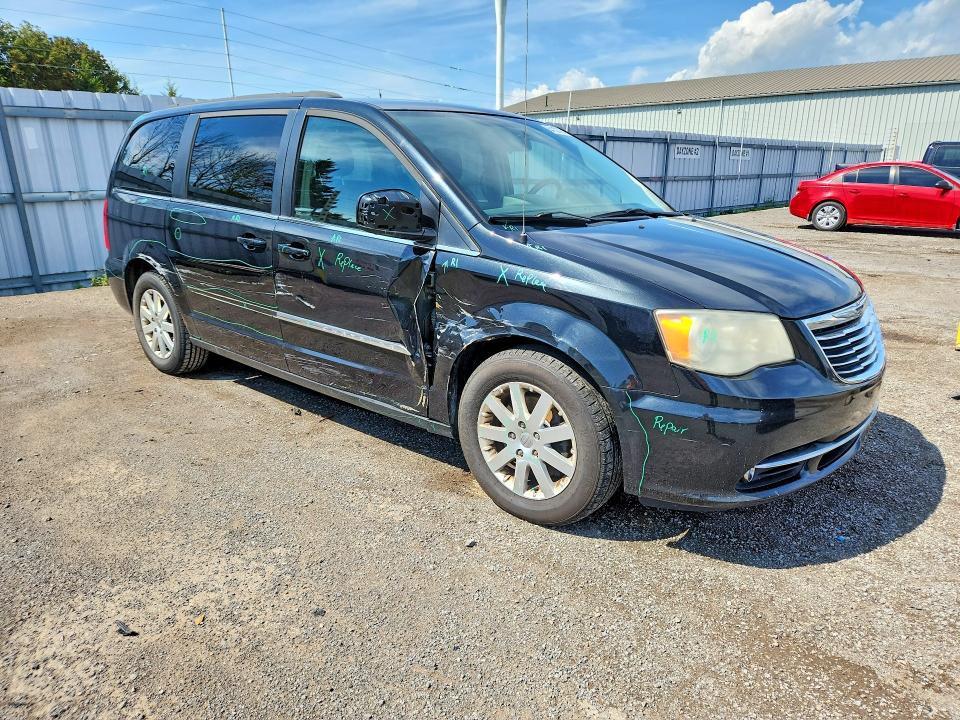 64102716 :رقم المزاد ، 2C4RC1BG9ER351629 vin ، 2014 Chrysler Town & Country مزاد بيع