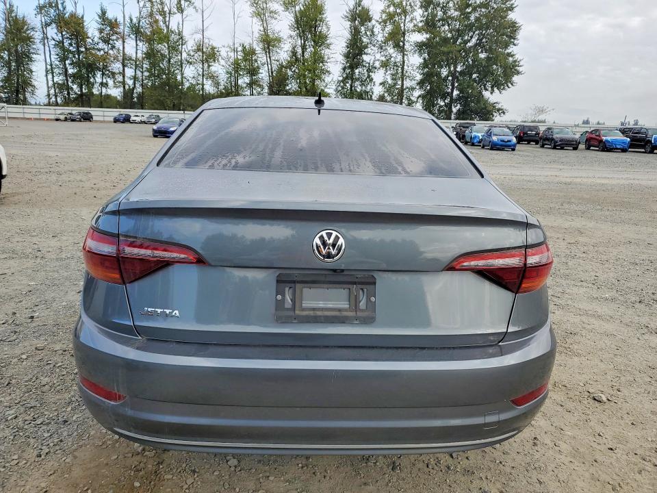 69183526 :رقم المزاد ، 3VWCB7BU8KM146062 vin ، 2019 Volkswagen Jetta مزاد بيع