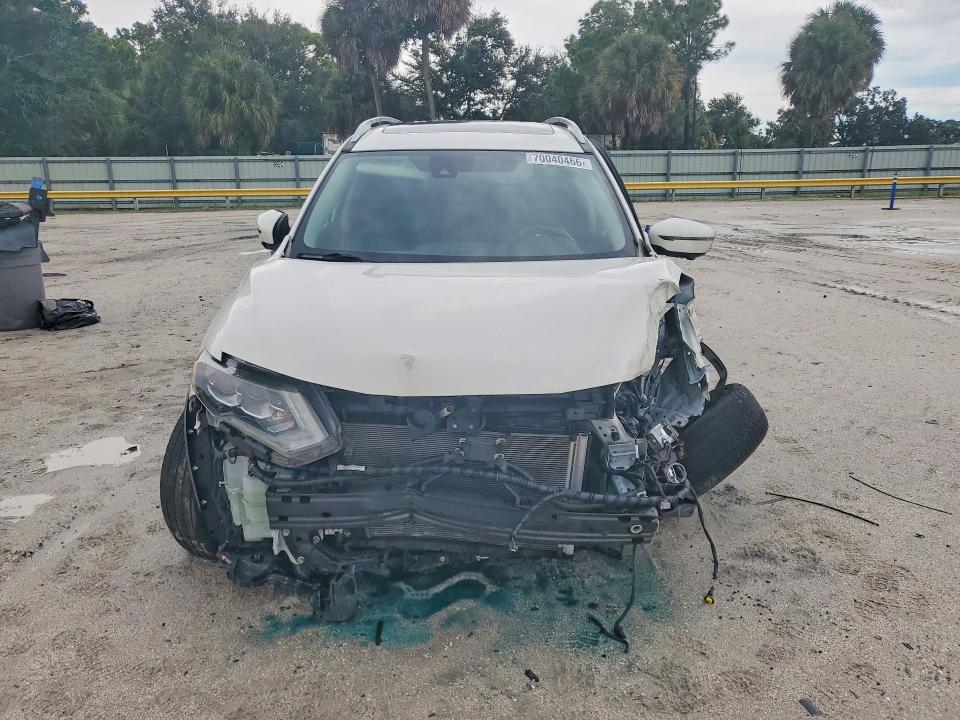 Продажа на аукционе авто 2018 Nissan Rogue, vin: JN8AT2MT5JW454663, номер лота: 70040466