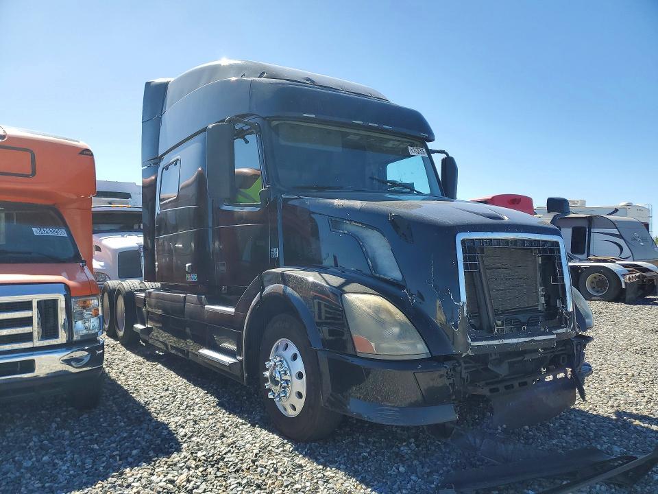 Продаж на аукціоні авто 2015 Volvo Vnl, vin: 4V4N99EH2FN910859, номер лоту: 67630306