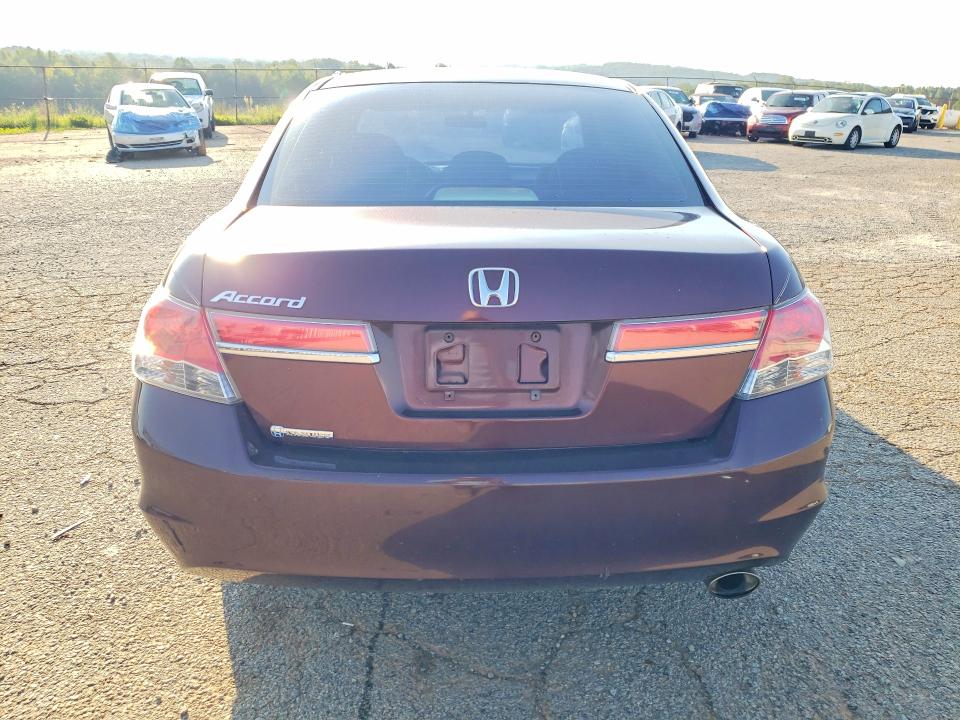 67352886 :رقم المزاد ، 1HGCP2F46BA114842 vin ، 2011 Honda Accord مزاد بيع