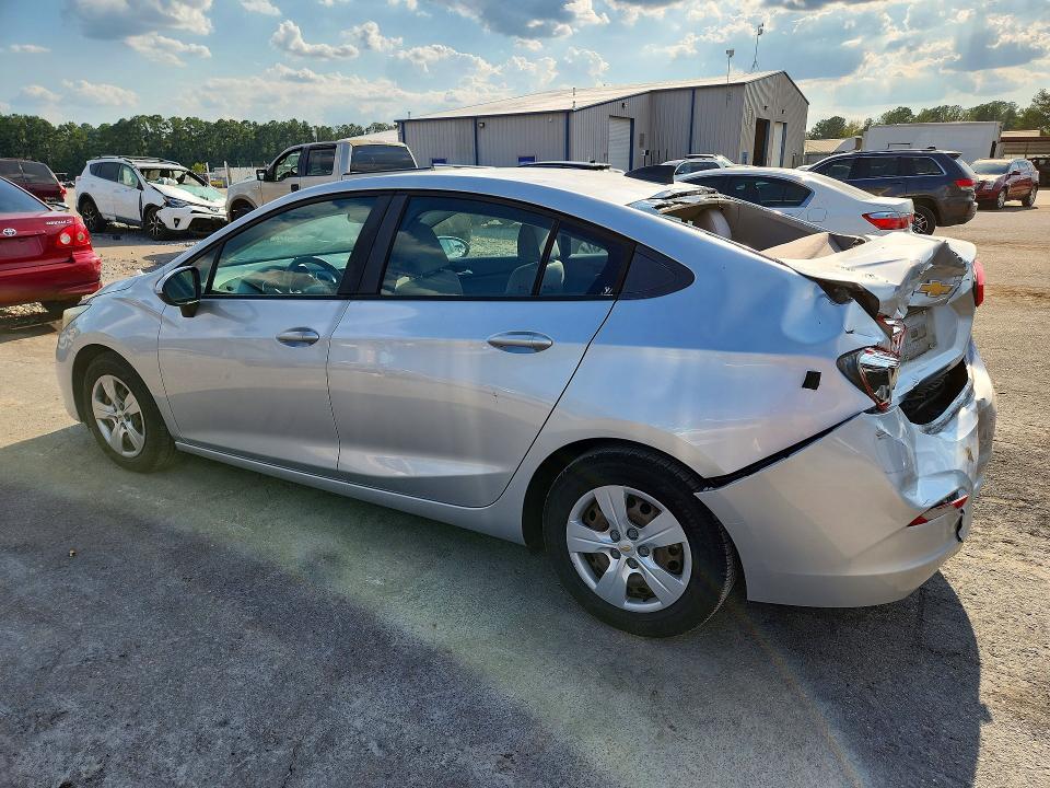 70428476 :رقم المزاد ، 1G1BC5SM1H7130085 vin ، 2017 Chevrolet Cruze مزاد بيع