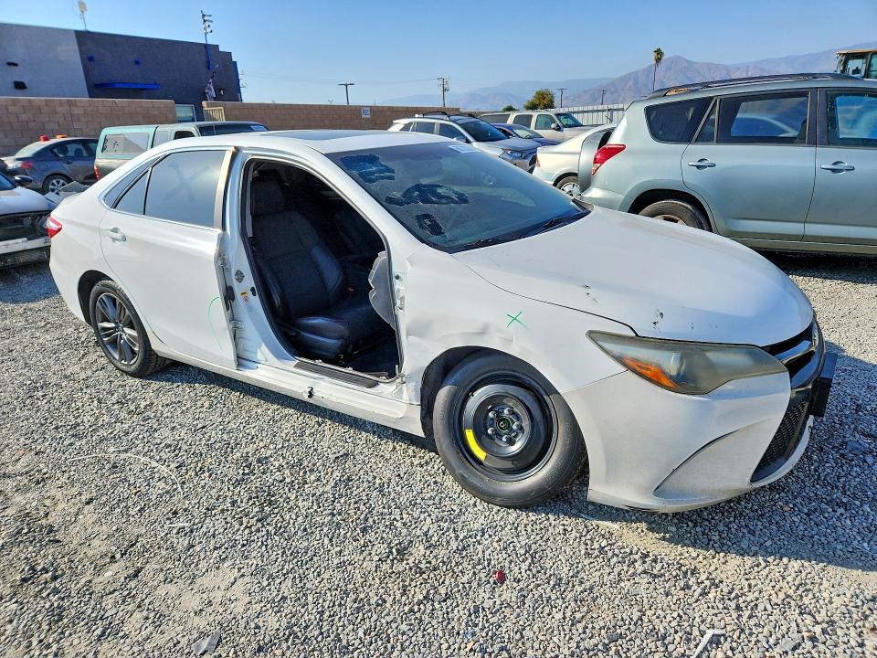 2017 Toyota Camry მანქანა იყიდება აუქციონზე, vin: 4T1BF1FK0HU359015, აუქციონის ნომერი: 69733306
