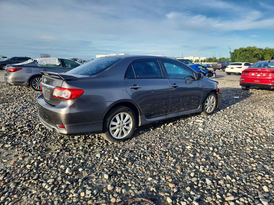 Продаж на аукціоні авто 2013 Toyota Corolla, vin: 5YFBU4EE8DP222869, номер лоту: 67863366