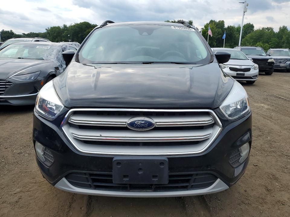 2018 Ford Escape მანქანა იყიდება აუქციონზე, vin: 1FMCU9GD9JUB76128, აუქციონის ნომერი: 67855096