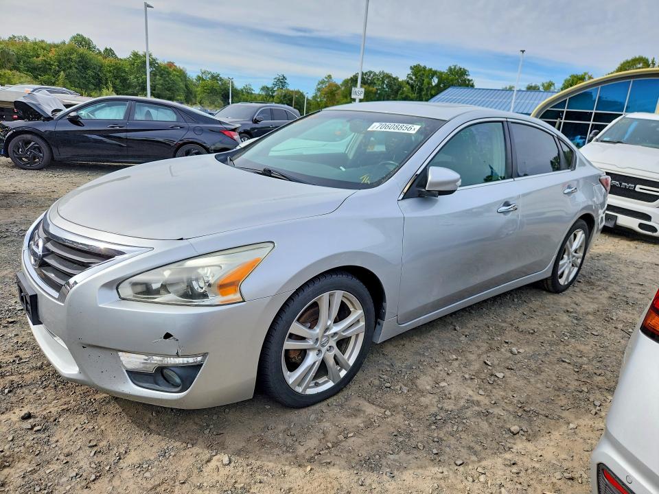 2013 Nissan Altima მანქანა იყიდება აუქციონზე, vin: 1N4BL3AP8DN401291, აუქციონის ნომერი: 70608856