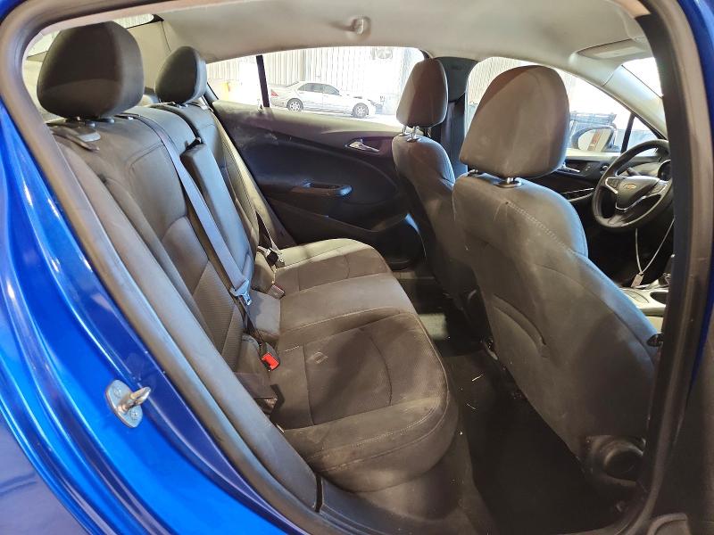 68876026 :رقم المزاد ، 1G1BE5SM1H7167759 vin ، 2017 Chevrolet Cruze مزاد بيع
