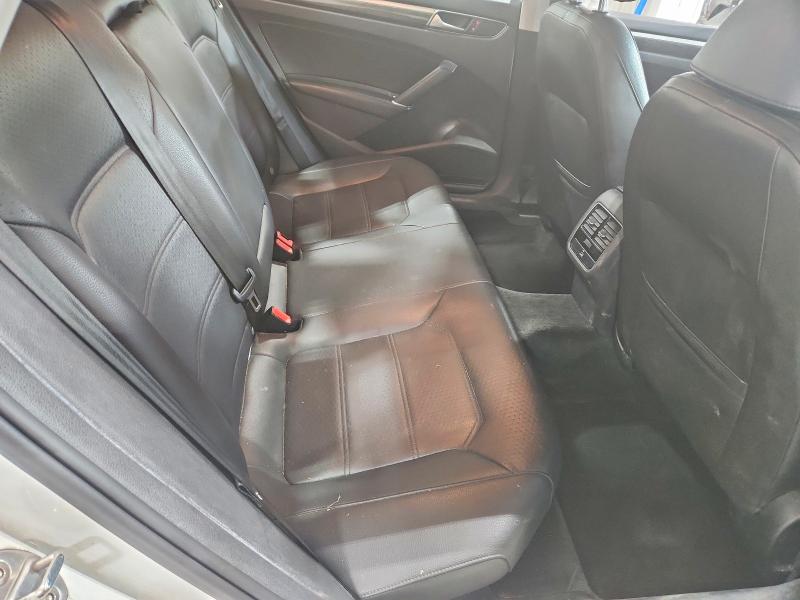 2016 Volkswagen Passat მანქანა იყიდება აუქციონზე, vin: 1VWBT7A39GC019850, აუქციონის ნომერი: 68404256