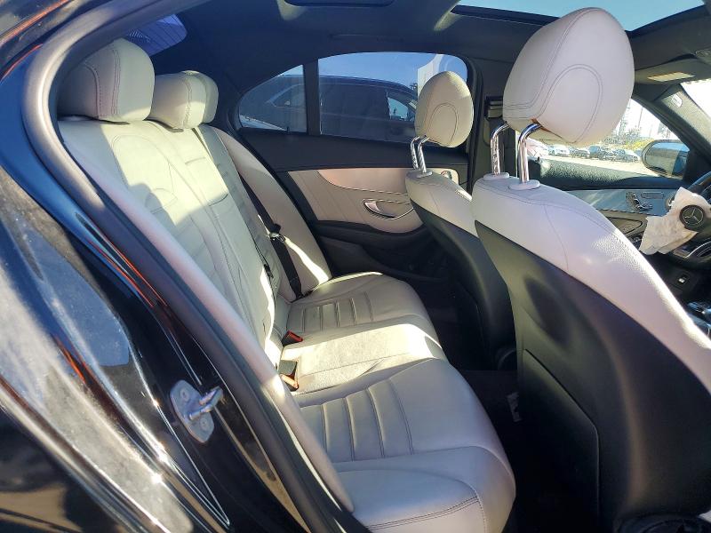 68862006 :رقم المزاد ، 55SWF6EB5HU187897 vin ، 2017 Mercedes-benz C مزاد بيع