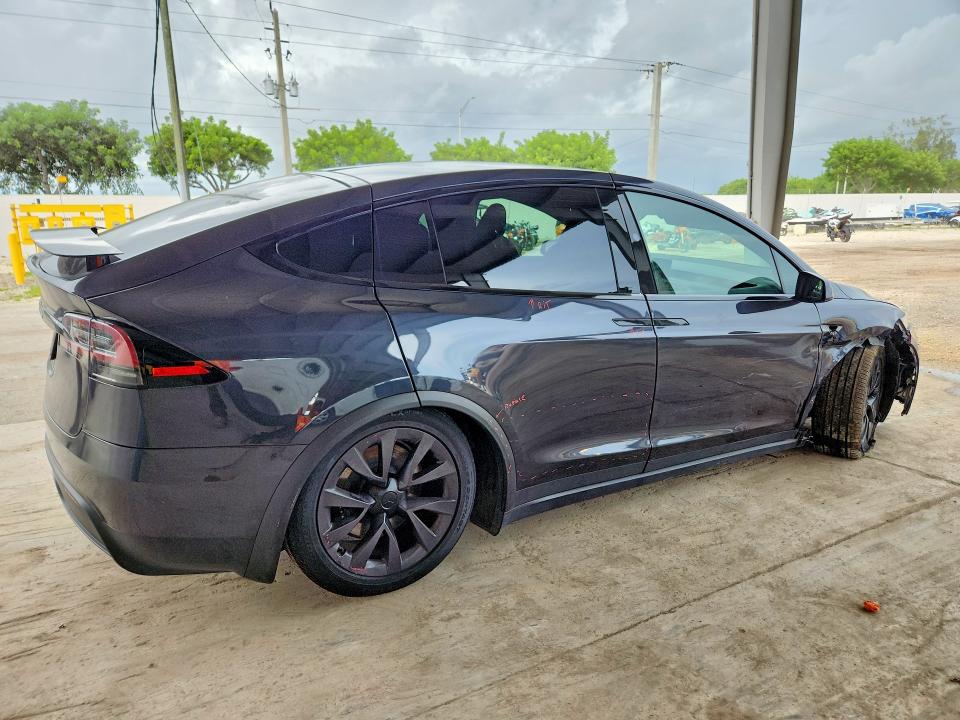 69385586 :رقم المزاد ، 7SAXCAE56RF439365 vin ، 2024 Tesla Model X مزاد بيع