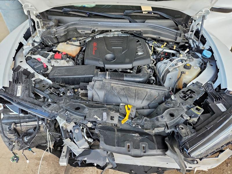 Продажа на аукционе авто 2023 Alfa Romeo Stelvio, vin: ZASPAKBN8P7D50193, номер лота: 69425096