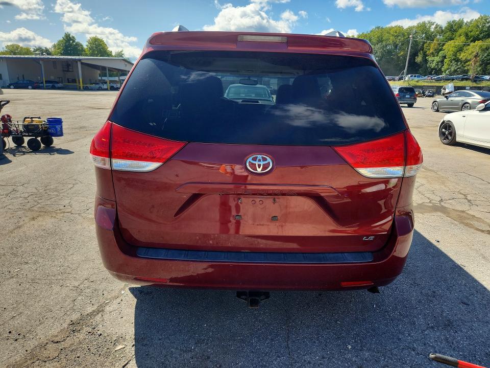 Aukcja sprzedaży 2011 Toyota Sienna, vin: 5TDKK3DC1BS106790, numer aukcji: 68096706