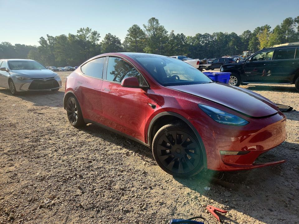 Продажа на аукционе авто 2023 Tesla Model Y, vin: 7SAYGDEE1PA163200, номер лота: 67638396