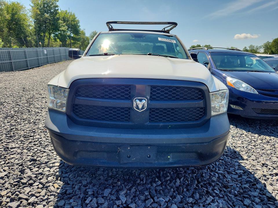 65864476 :رقم المزاد ، 3C6JR6DTXHG738288 vin ، 2017 Ram 1500 مزاد بيع