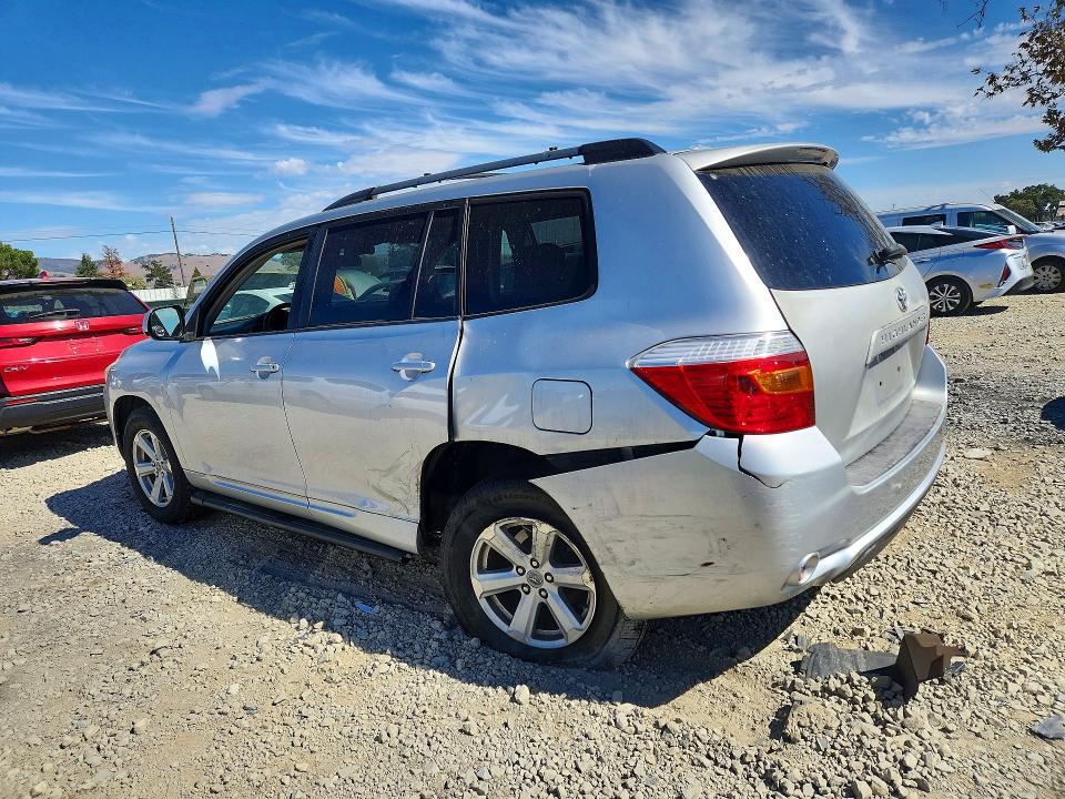 2010 Toyota Highlander მანქანა იყიდება აუქციონზე, vin: 5TDKK3EH8AS008400, აუქციონის ნომერი: 68180776