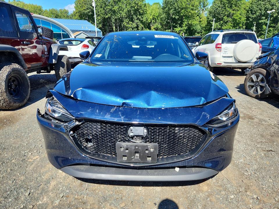 Продажа на аукционе авто 2023 Mazda 3, vin: JM1BPAKM8P1622991, номер лота: 68676936