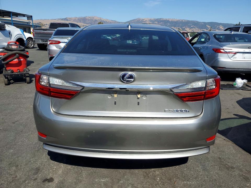 68367396 :رقم المزاد ، JTHBW1GG5H2141726 vin ، 2017 Lexus Es مزاد بيع